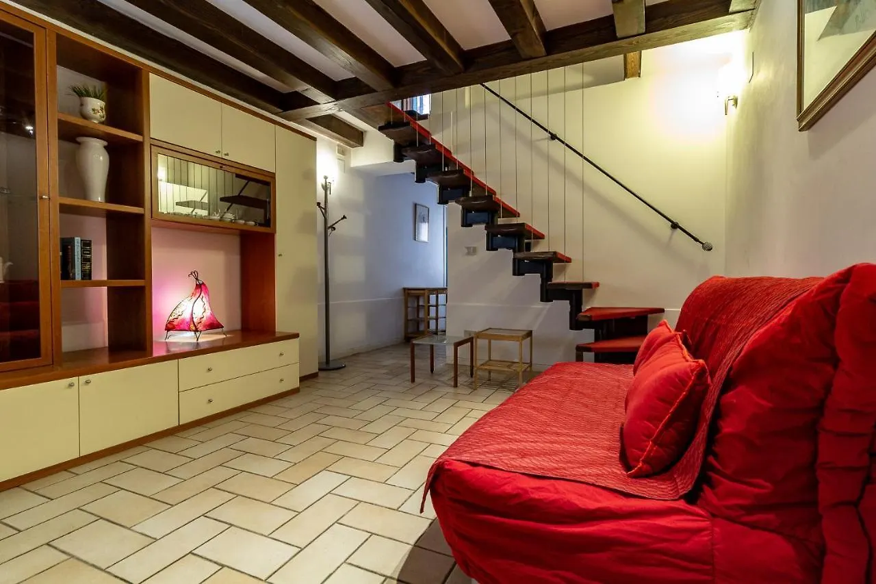 Veneziacentopercento Apartments & Rooms  Wenecja